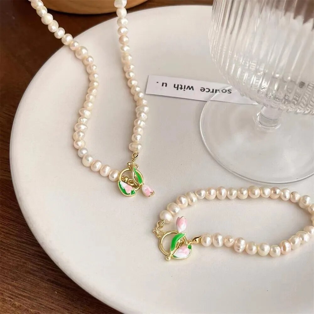 Perl Tulip Set