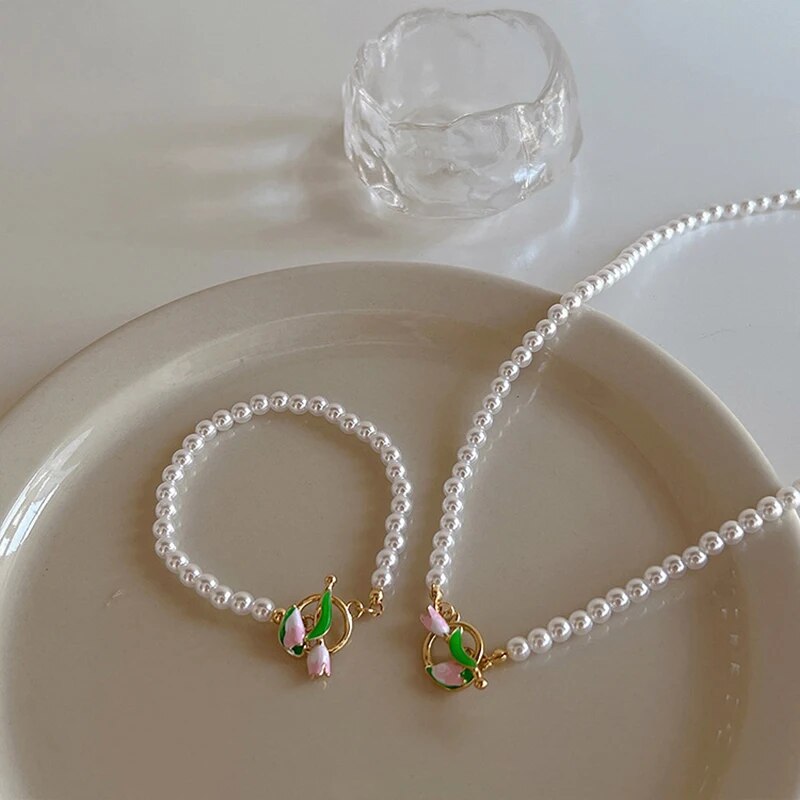 Perl Tulip Set